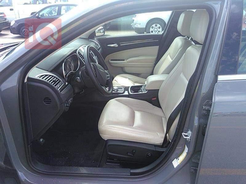 Chrysler 300